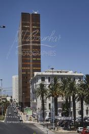 Image du Maroc Professionnelle de  La Tour de l'Atlas se situe sur l'avenue des Almohades, dans le quartier des affaires, près du port, elle croise l'Avenue des F. A. R..  de Casablanca et se compose principalement de bureaux. Lundi 6 Juillet 2009. (Photo / Abdeljalil Bounhar)